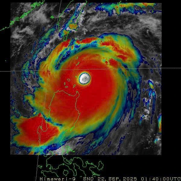 Siêu Bão Ragasa 2025 và Khung Pháp Lý Ứng Phó Thiên Tai: Phân Tích Toàn Diện